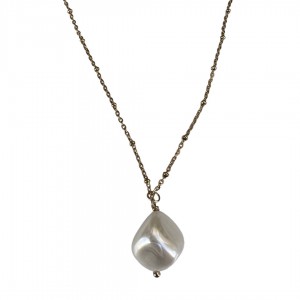 Necklace with Mother of Pearl pendant