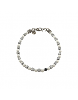 Bracelet with hematite and white agate