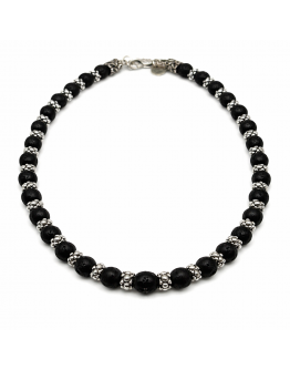 Collana pietra lavica e distanziatori lavorati