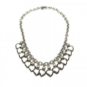 Halskette mit heiligen Herzen