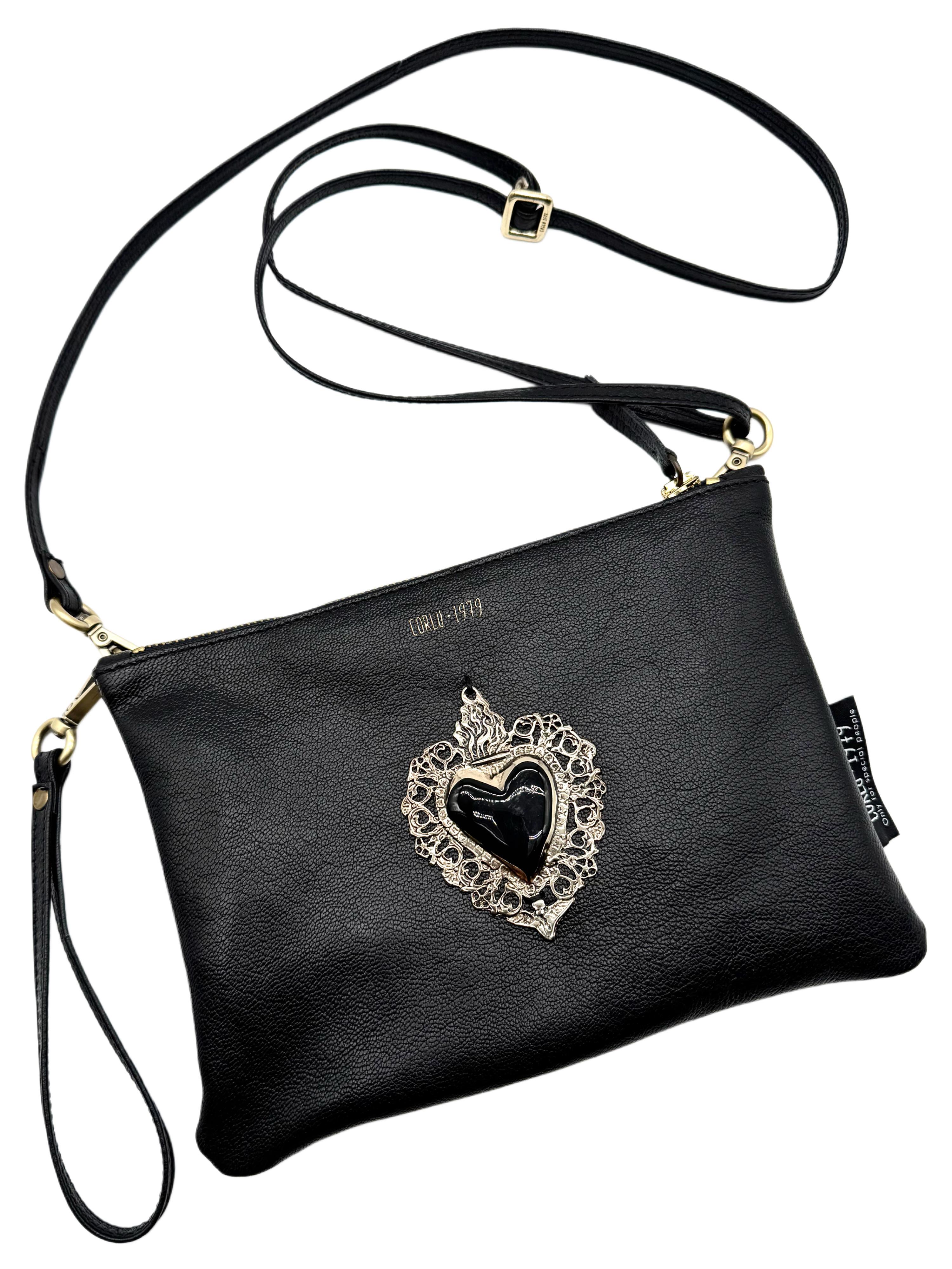 Pochette in Pelle con Sacro Cuore con tracolla Pochette in Pelle con Sacro Cuore con tracolla